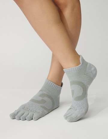 環形360度減壓船短五趾襪- 灰