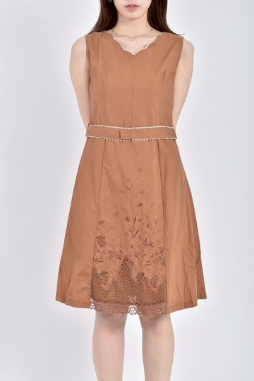 (M) 伊蕾iley棉質純棉鉤花棕色綁帶洋裝