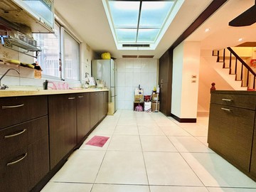 總督府｜中路稀有大空間邊間透天｜桃園市桃園區國強十三街