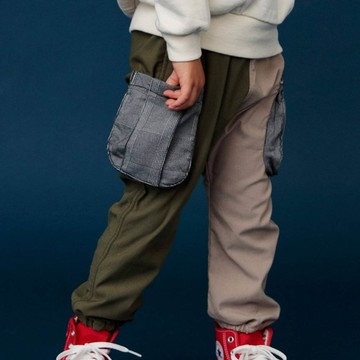 日本 BREEZE - 彈力厚磅搶眼大口袋休閒長褲-雙色-軍綠x杏