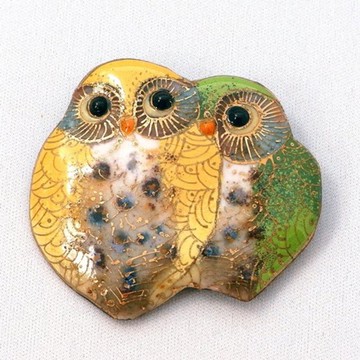 貓頭鷹一對（黃色與綠色）七寶燒胸針
