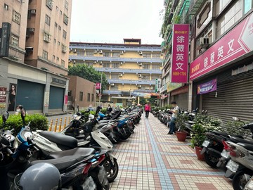 捷運彭福站中華路商圈大坪數(樹林區狀元吉第)｜新北市樹林區中華路