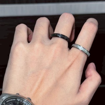男女磨砂戒指,時尚簡約百搭情侶戒指。