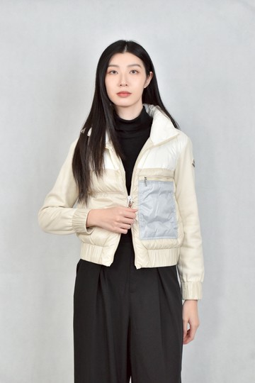 (S) moncler白色羽絨拼接外套