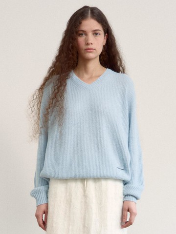 Bach V-neck Wool Sweater [Light Blue]