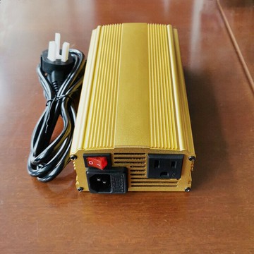 戶外電源 大功率逆變器 車載電瓶轉換 汽車備用電源Litefuze正弦波變頻電源110V120V逆變器50HZ變60HZ轉換器300w室內