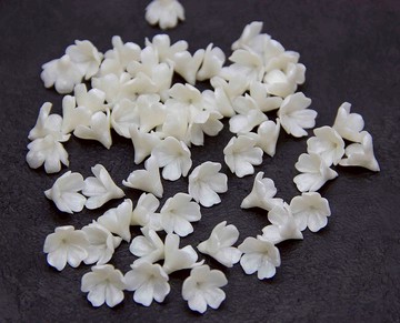 珍珠花珠 5 瓣花珠聚合物粘土