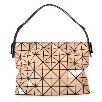 ISSEY MIYAKE 三宅一生BAOBAO BAGUETTE 亮面方格7x10單肩包-橘褐色