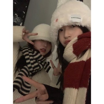 含羊毛撞色女冬季小眾針織圍巾