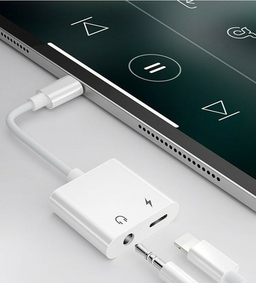 【通話、充電、音樂】Apple Lightning 8Pin + 3.5mm 音訊輸出 隨插即用/耳機轉接線/線控