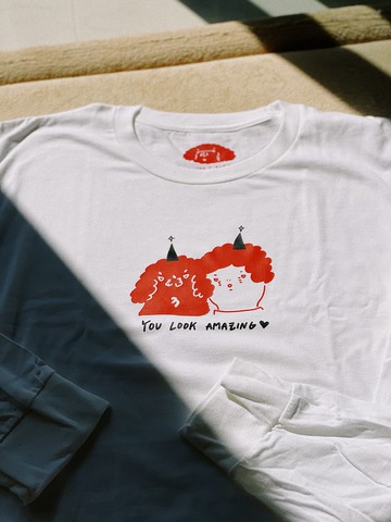 YOU LOOK AMAZING / 小狗長袖白 Tee