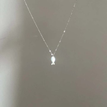 免運🔥簡約小魚項鍊女輕奢小衆ins氣質高級感吊墜百搭鎖骨鏈送女友禮物防過敏 項鏈 項錬女 生日禮物 飾品 銀飾 簡約