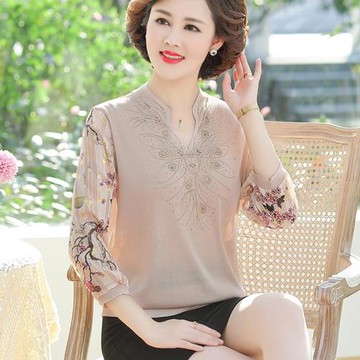 中年媽媽秋裝洋氣薄款小衫中老年女秋季打底衫t恤七分袖女士上衣