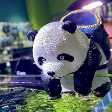 ✨桃園有貨✨缸造景熊貓背包缸邊懸掛擺件水族箱辦公桌創意可愛裝飾全套布景 FKYW