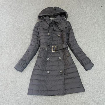 阿蕾精品折扣坊女裝冬款連帽雙排扣純色保暖中長款羽絨服w3-1