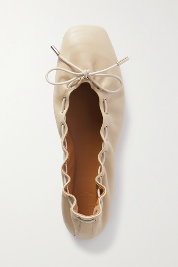 Chloé - Oracia Bow-embellished Leather Ballet Flats - Off-white - IT41