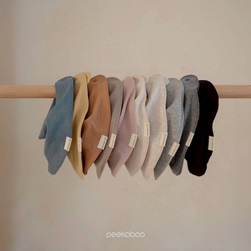peekaboo 自然皺褶領圍【現貨+預購】寶寶圍兜 新生兒 口水巾 圍兜 圍兜兜 韓國童裝 吃飯圍兜 嬰兒衣服