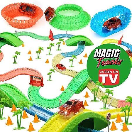 Magic Tracks 220-Piece Glow-in-the-dark Racetrack and Car Play Set, Race  Tracks -  Canada