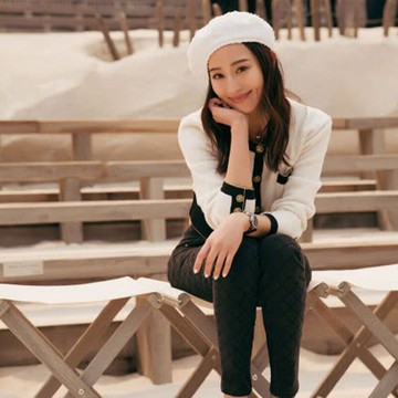 時裝周白色貝雷帽女秋冬百變時尚羊羔毛減齡畫家帽針織帽子1入