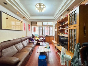 秀朗國小獨棟公寓~黃金三樓、土地大持分｜新北市永和區民生路