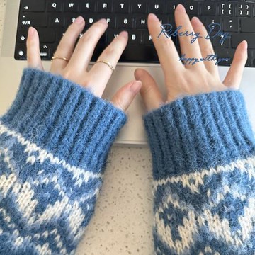 復古大粗針 摩天輪 費爾島雪花 靛藍色 插肩袖 寬松毛衣 K