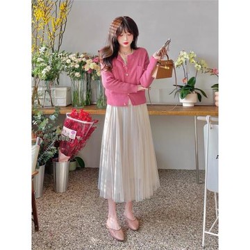 2025早春高級感針織毛衣女開衫長袖顯白時尚百搭新款設計感上衣女