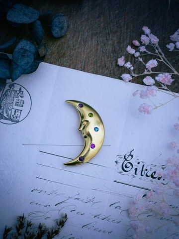 Trifari 新月月亮臉胸針—美國古董首飾 Vintage Jewelry