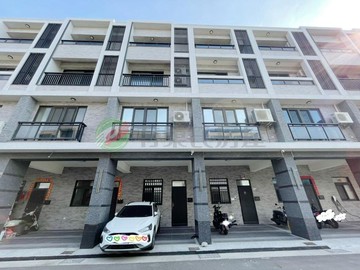 臨路輕屋齡騎樓停車孝親美墅｜台中市清水區中社路