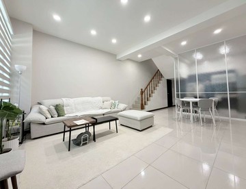 竹山市區稀有輕屋齡精裝雙車別墅✨永義阿良獨家｜南投縣竹山鎮中山路