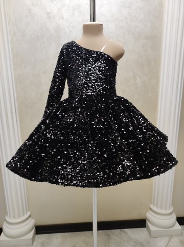 適合任何活動的亮片刺繡閃亮天鵝絨連身裙