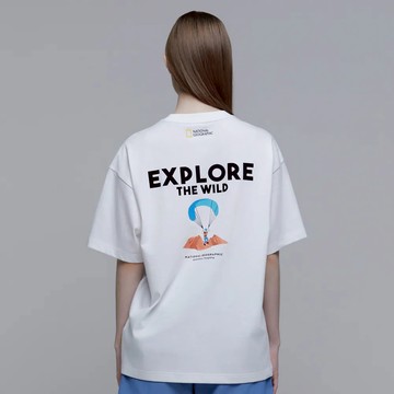 男女同款 ACTIVITY 圖案短袖上衣 - 白色