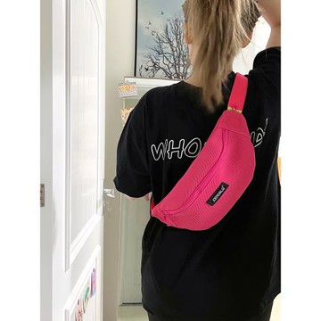 腰包女潮ins冬秋小眾時尚減齡運動胸包質感帆布餃子包牛角斜挎包