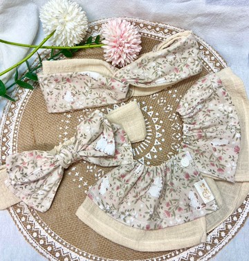 預需訂製 亞曼尼兔兔親子髮帶雲肩彌月禮盒組