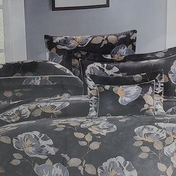 60支 100%天絲雙人兩用被鋪棉床罩組  被子 + 床罩 + 枕套組  包188 x 152cm + 被套212 x 182cm + 枕套75 x 45cm  赫蒂法 黑色