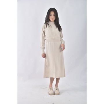 (S) gu兩件式杏色洋裝二手衣