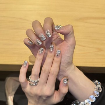 💛Hannah💛元旦新品發售純手工穿戴甲純慾碎鑽珍珠輕奢爆閃貓眼高級感顯白ins美甲貼片IKK29