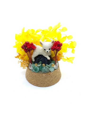 黃色花園-吉娃娃與紫水晶-手工玻璃罩公仔/水晶/乾燥花擺設