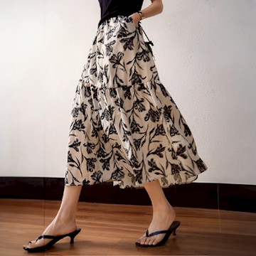 【LANNI 藍尼】現+預 鬆緊藏肉印花A字裙(長裙/女裝/休閒/半身裙)