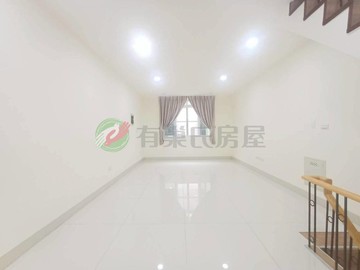 C37輕軌站翻新大車庫超美透天❤️籬仔內商圈｜高雄市前鎮區武德街