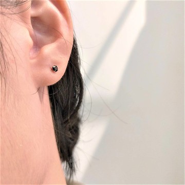 │簡約│小鋯石耳針 • 耳環 • 純銀耳飾