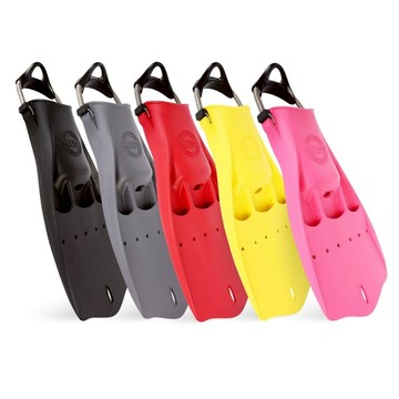 全新正品【IDiver海怪水下】Helios -  Jetfin 蛙鞋｜浮潛 短蛙 蛙鞋 訓練 自潛 現貨