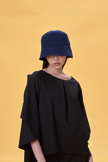 深藍開衩漁夫帽