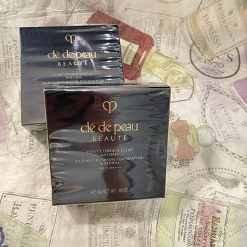 肌膚之鑰 恆潤光采氣墊粉霜 補充蕊 B20 裸紗光彩粉餅盒 肌膚之鑰  裸紗光彩粉餅蕊