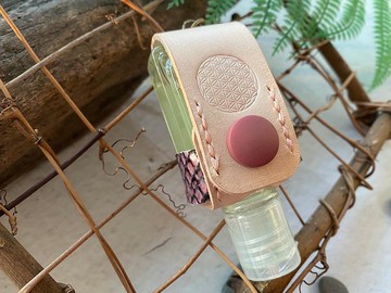 客製化禮物 生命之花 手製皮革消毒搓手液套掛飾 新年禮物