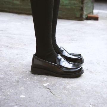 伯爵貓方頭小皮鞋女2025春秋日系百搭中跟學院JK制服鞋平底樂福鞋