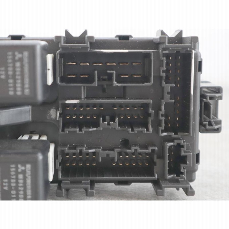 デリカ スペースギア PD6W 室内 ヒューズボックス （エタックス