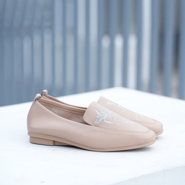 刺繡樂福鞋-靜花影(杏粉)