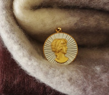 古董Vintage 金銀雙色古典人頭仕女圓形墜子項鍊德國製 CH210