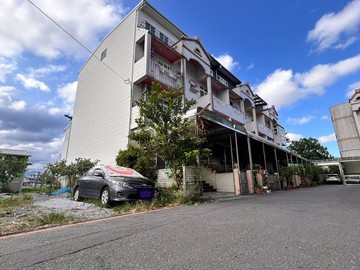 羅東鎮內邊間大地坪黃金透天別墅｜宜蘭縣羅東鎮復興路三段