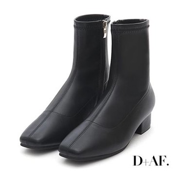 D+AF 人氣指標中車線方頭低跟瘦瘦靴 黑